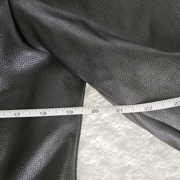 NWT Levi's Faux Leather Tucker Black Jacket Size M Moto Streetwear Retro Utility - Picture 12 of 15